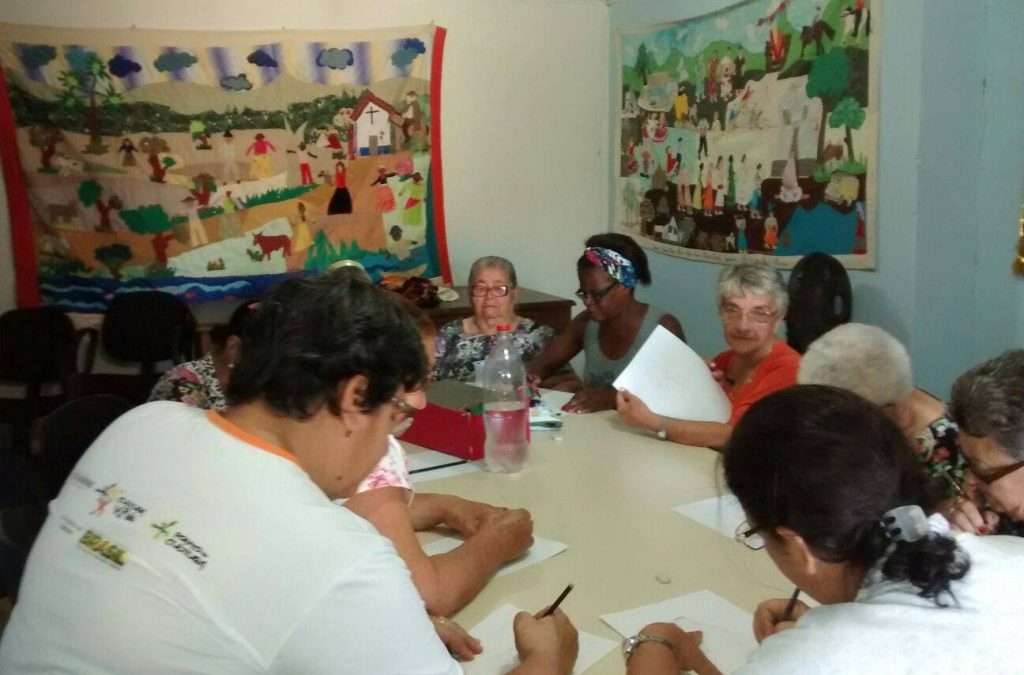 Projeto promove encontro entre bordadeiras de Carapicuíba e Minas Gerais